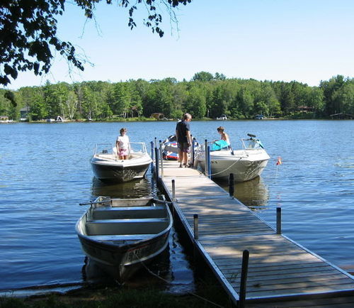 Lake Forest Resort Eagle River Exterior photo