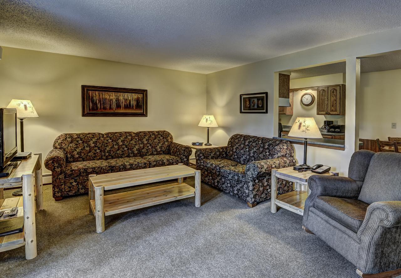 Lake Forest Resort Eagle River Exterior photo